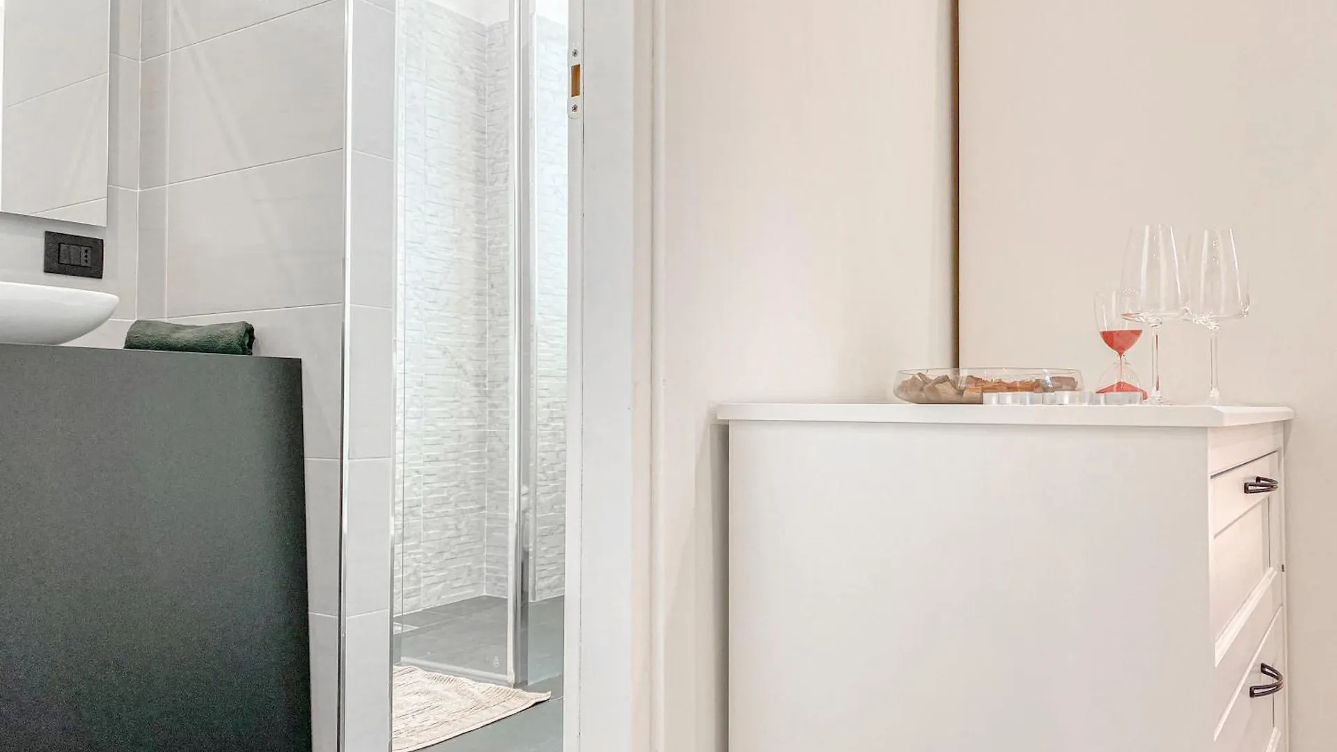 Paoli Suite Bosco Verticale - 15 Min From Duomo Μιλάνο Διαμέρισμα
